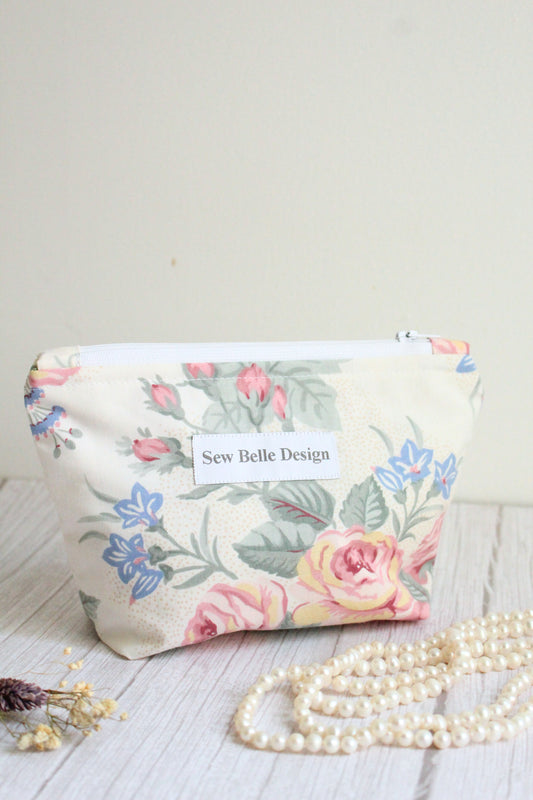 Anita Zip Bag - Cream Vintage Florals