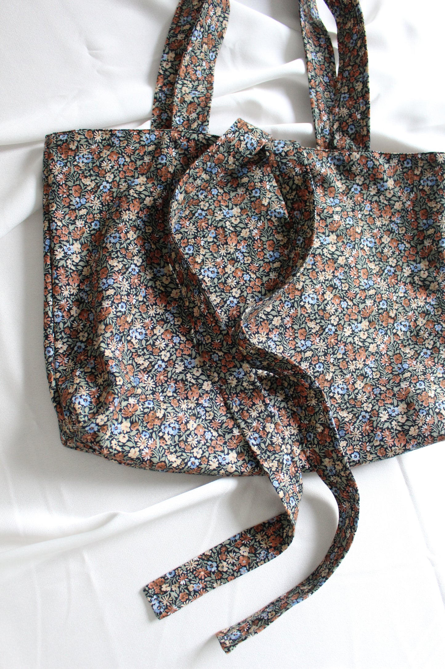 Martha Tote Bag - Autumn Floral