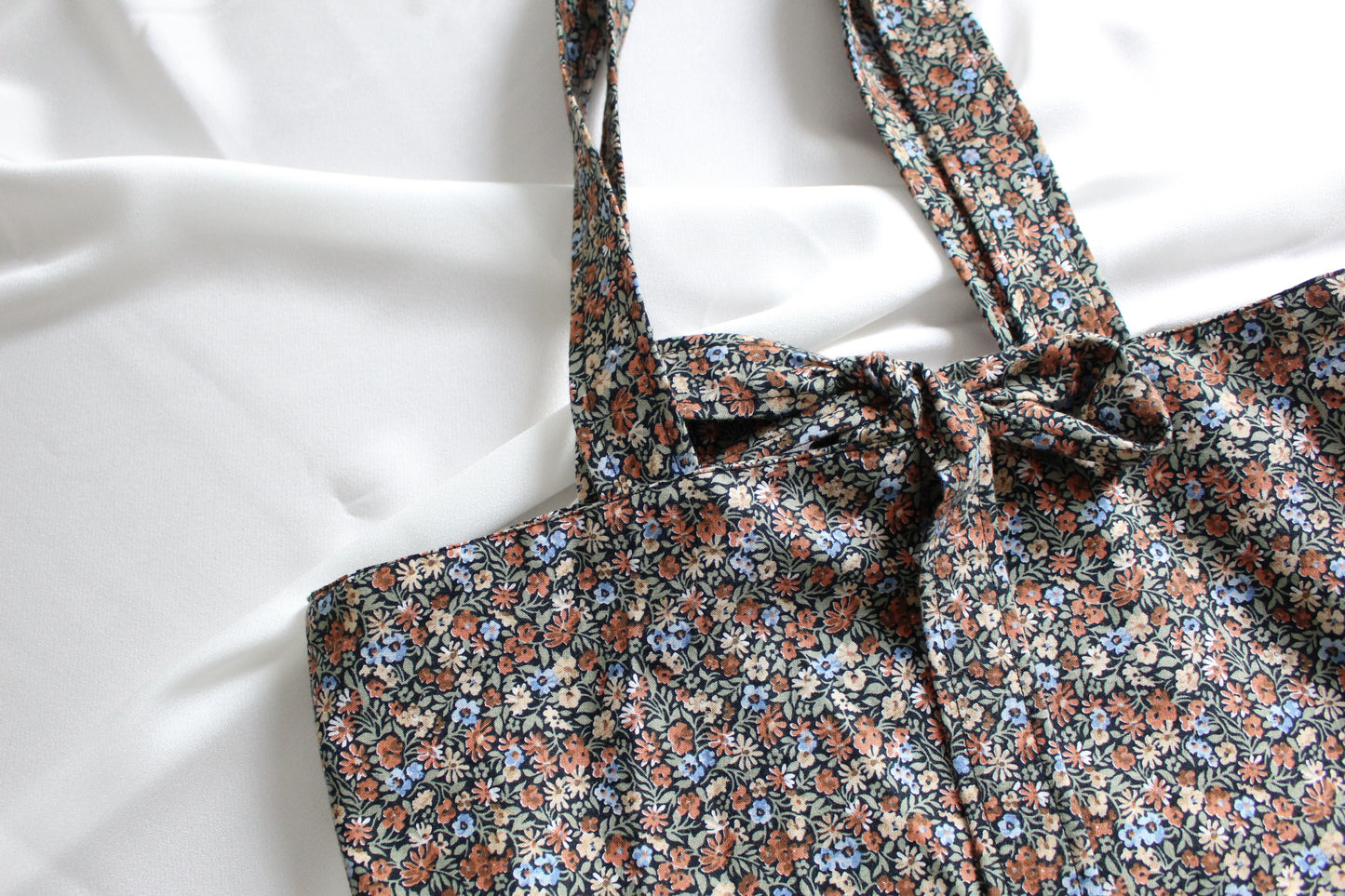 Martha Tote Bag - Autumn Floral