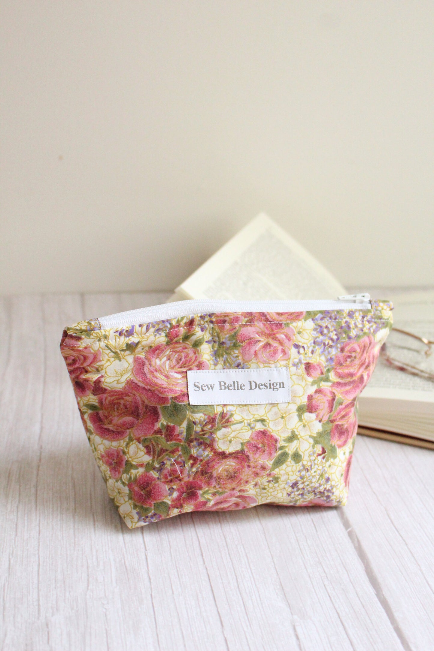 Anita Zip Bag - Vintage Hydrangea Print