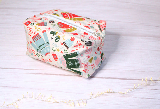 Cosy Christmas Zip Bag