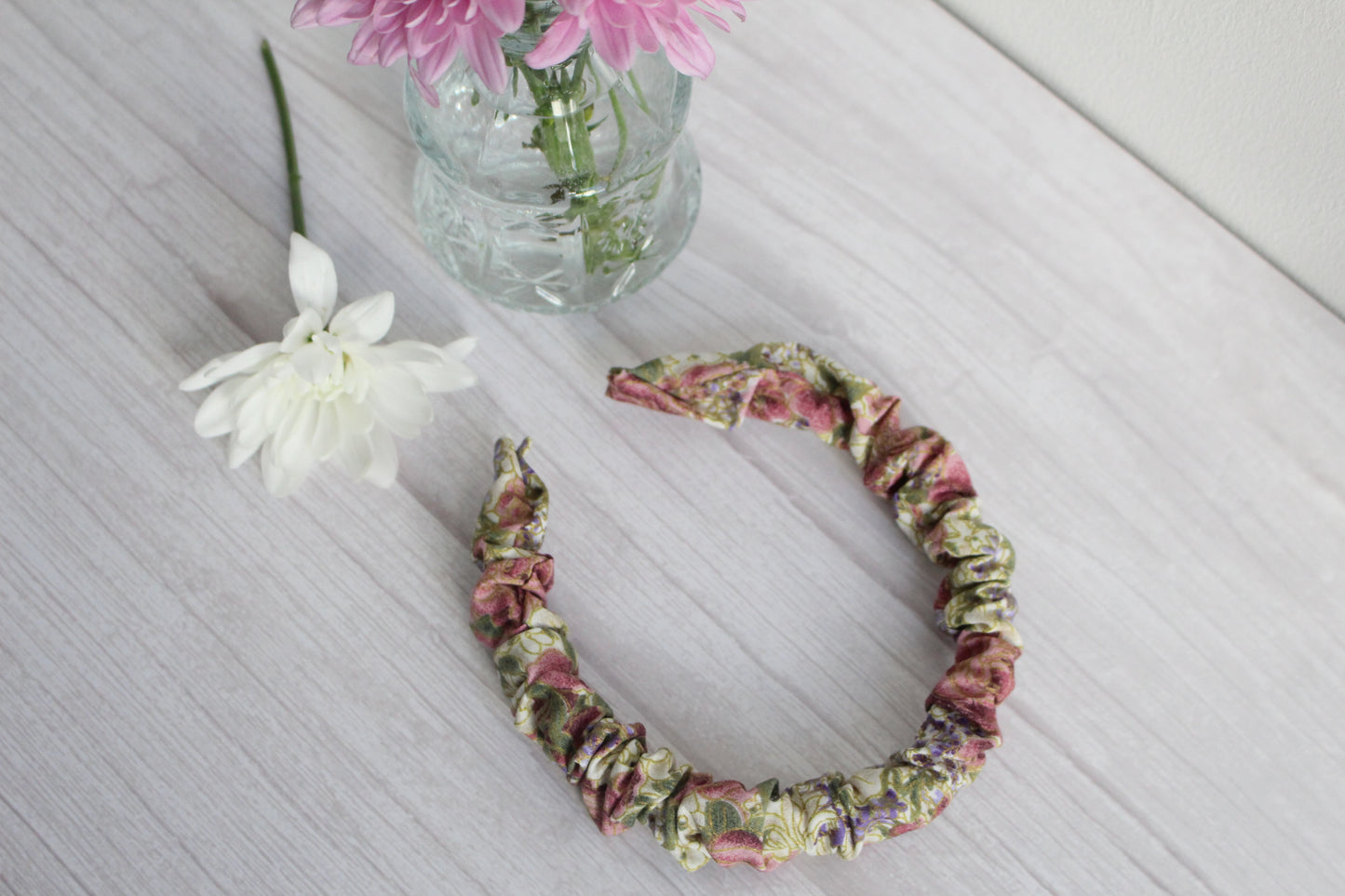 Sapphira Hairband - Vintage Hydrangea Ruffle Fabric Hairband