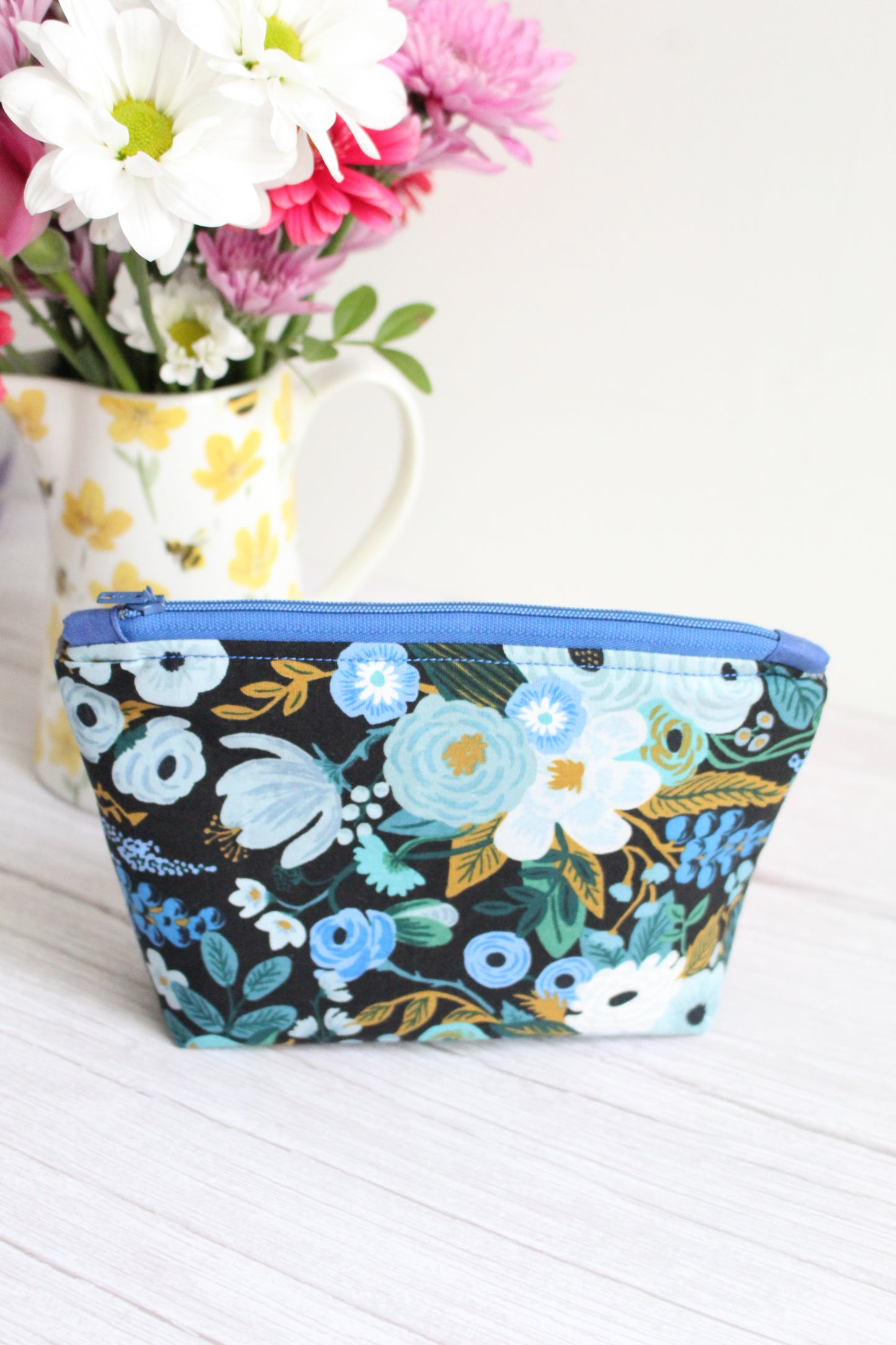 Anita Zip Bag - Dark Blue Florals