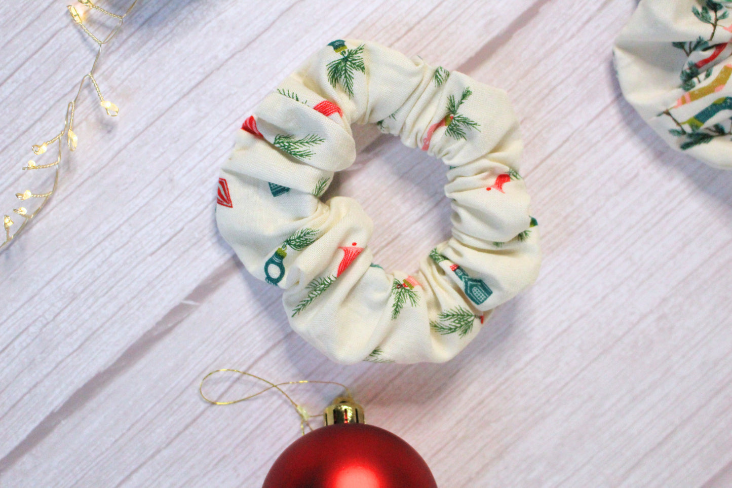 Cosy Christmas Bauble Pattern Scrunchie